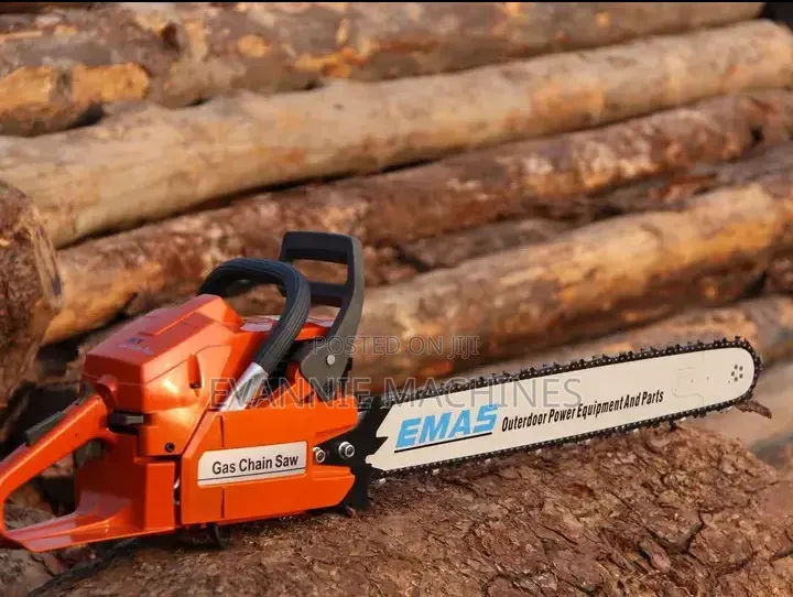 Emas Powersaw/2 Stroke Engine Chainsaw