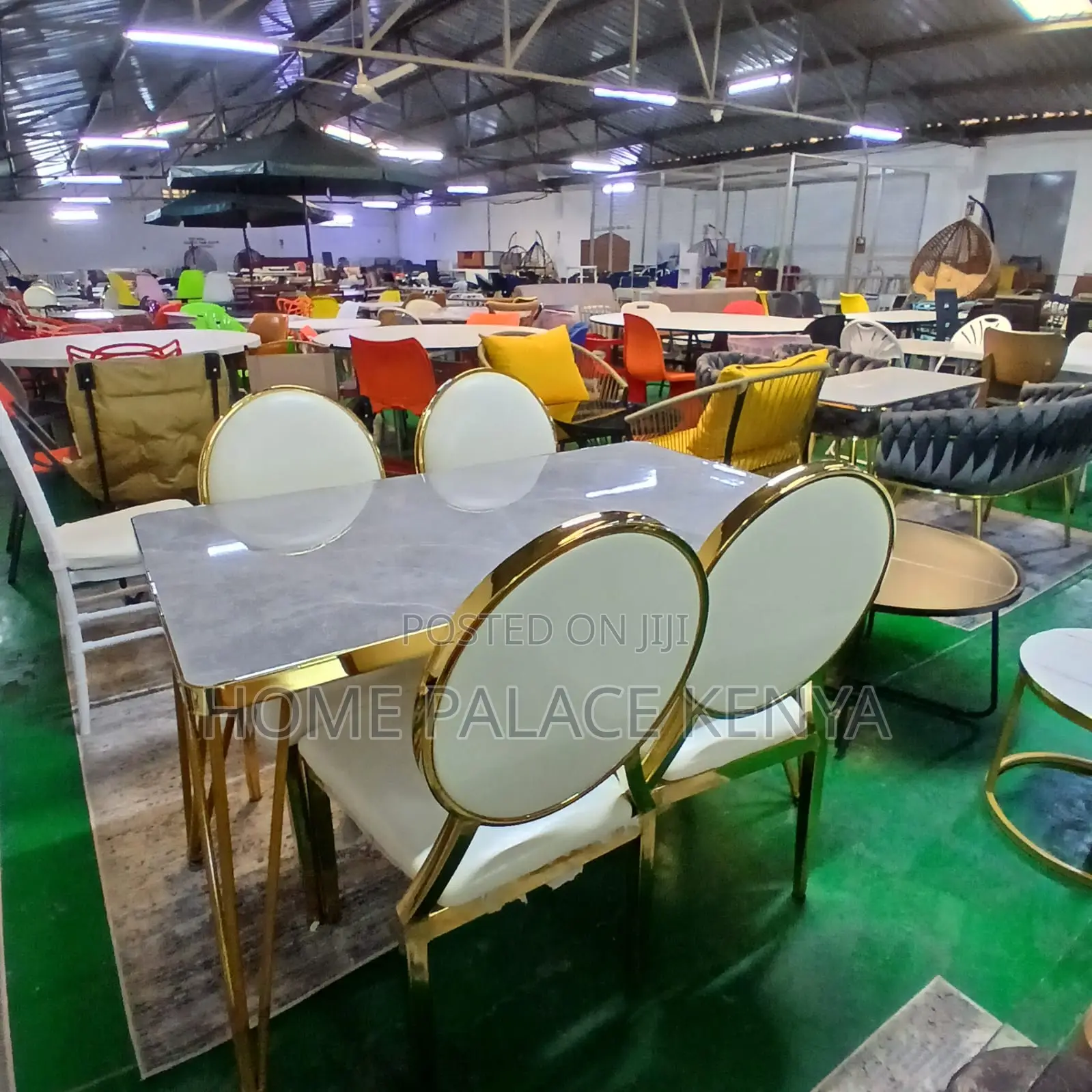Dining Set: Luxury Marble 4 Seater Banquet Set