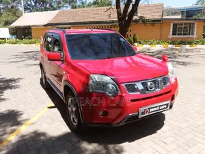 Nissan X-Trail 2013 Red