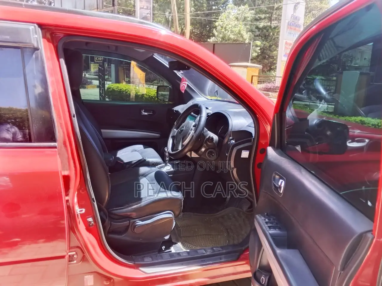 Nissan X-Trail 2013 Red