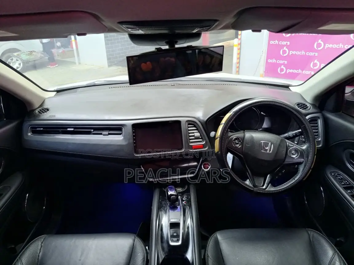 Honda Vezel 2015 White
