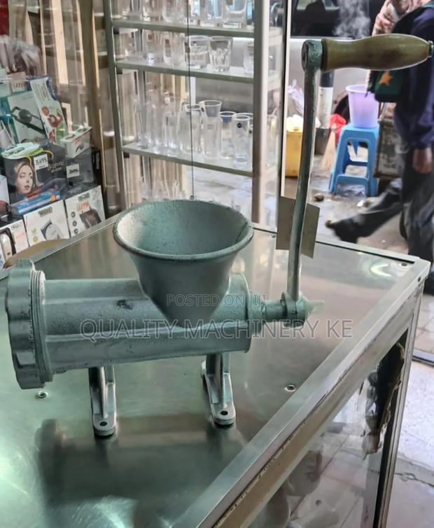 Stainless Manual Meat Mincer/Grinder Size 22(Cast) - thumbnail 2
