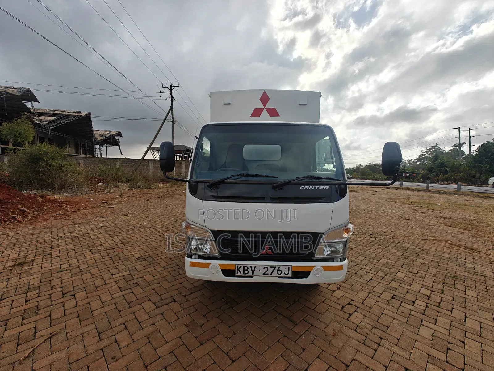 Mitsubishi Canter 2014 White