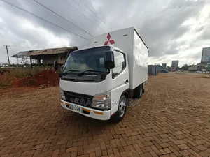Mitsubishi Canter 2014 White