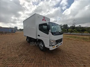 Mitsubishi Canter 2014 White