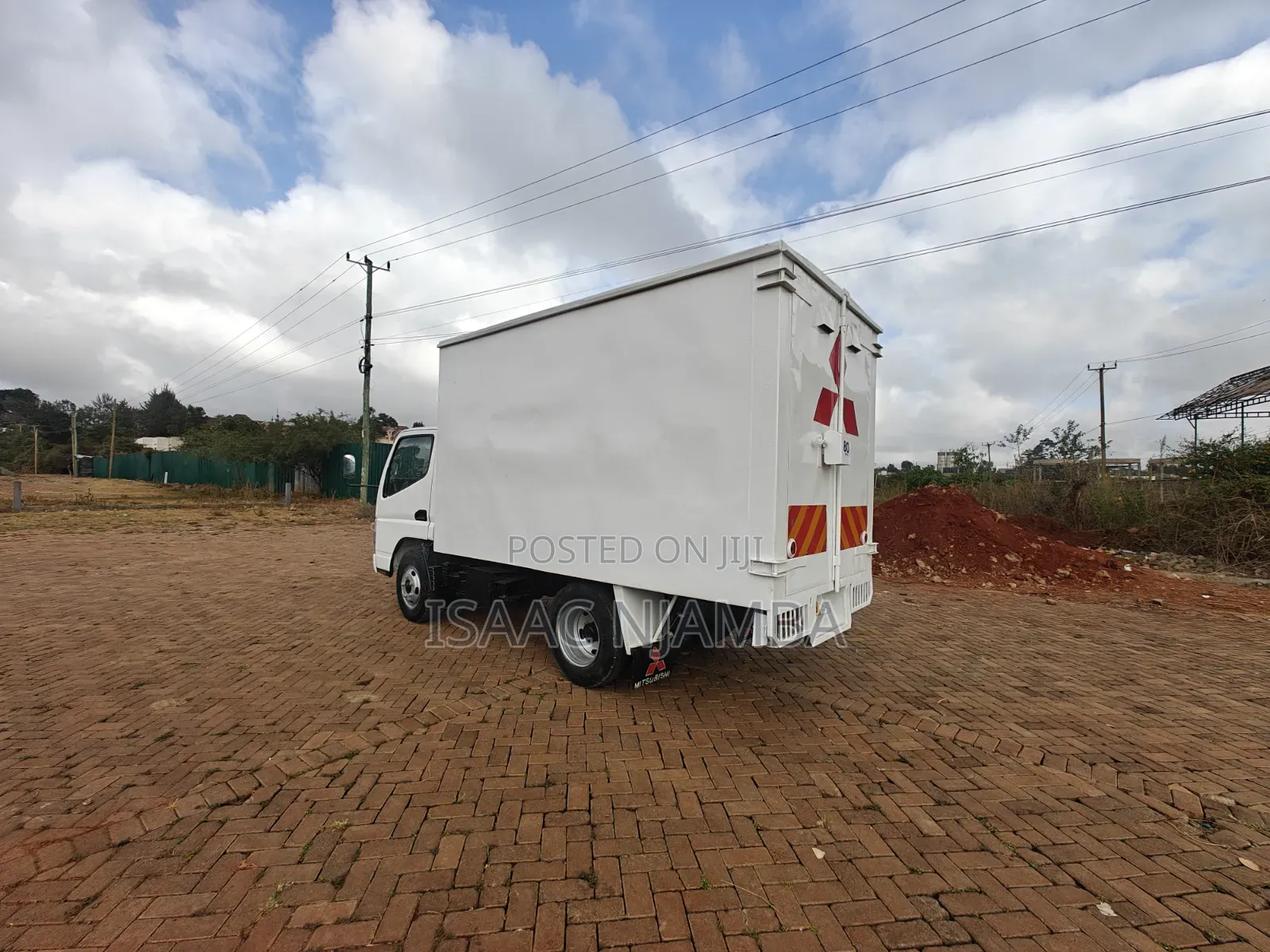 Mitsubishi Canter 2014 White
