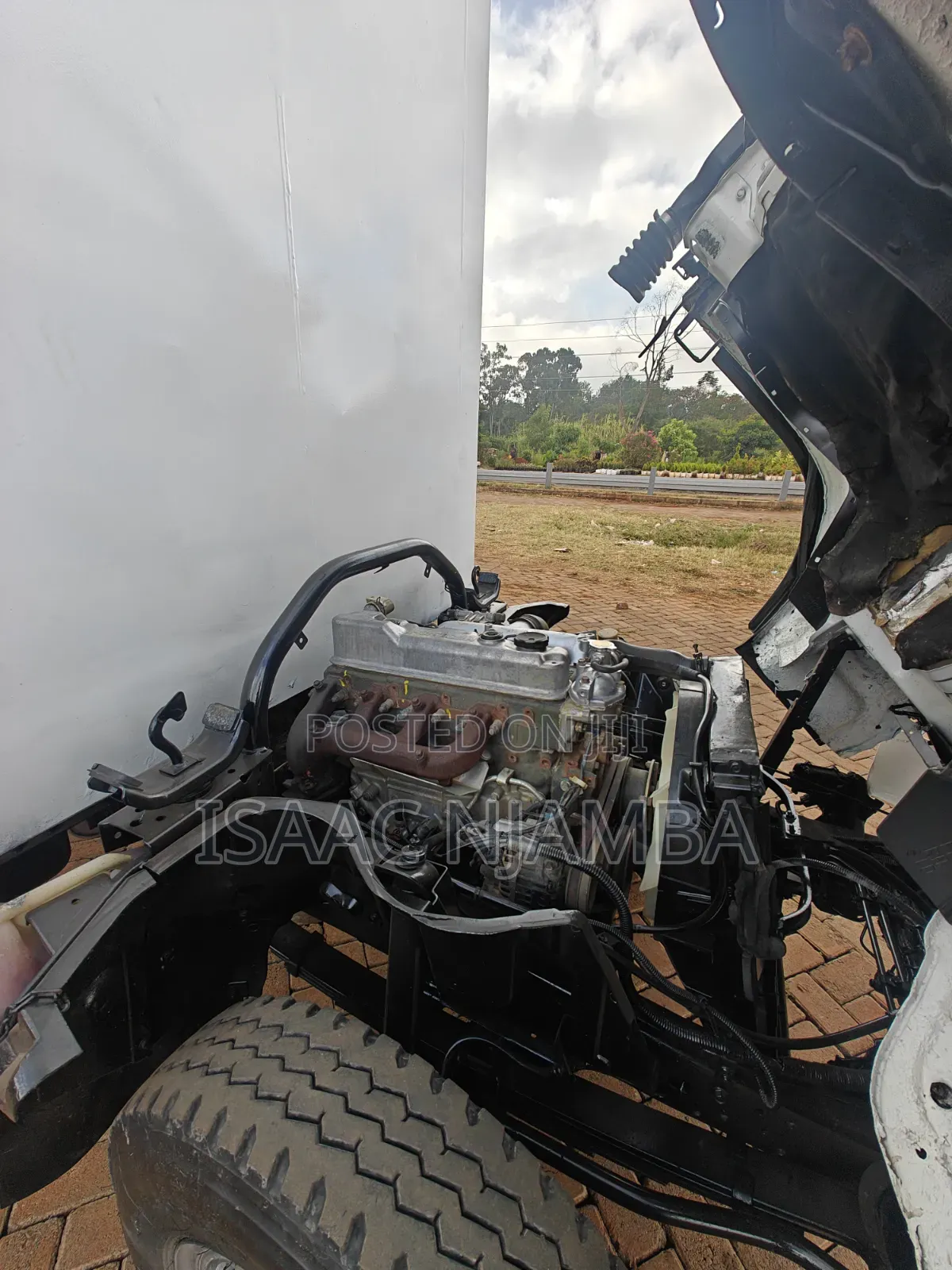 Mitsubishi Canter 2014 White
