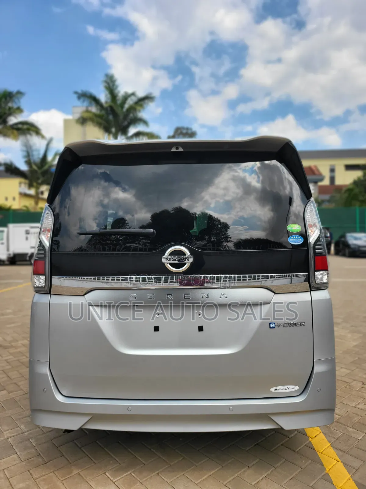 Nissan Serena 2019 Silver