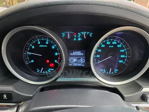 Toyota Land Cruiser 2010 White