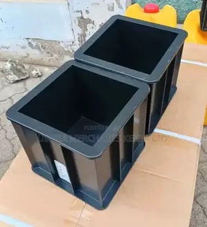 15cmx15cmx15cm Plastic Cube Moulds