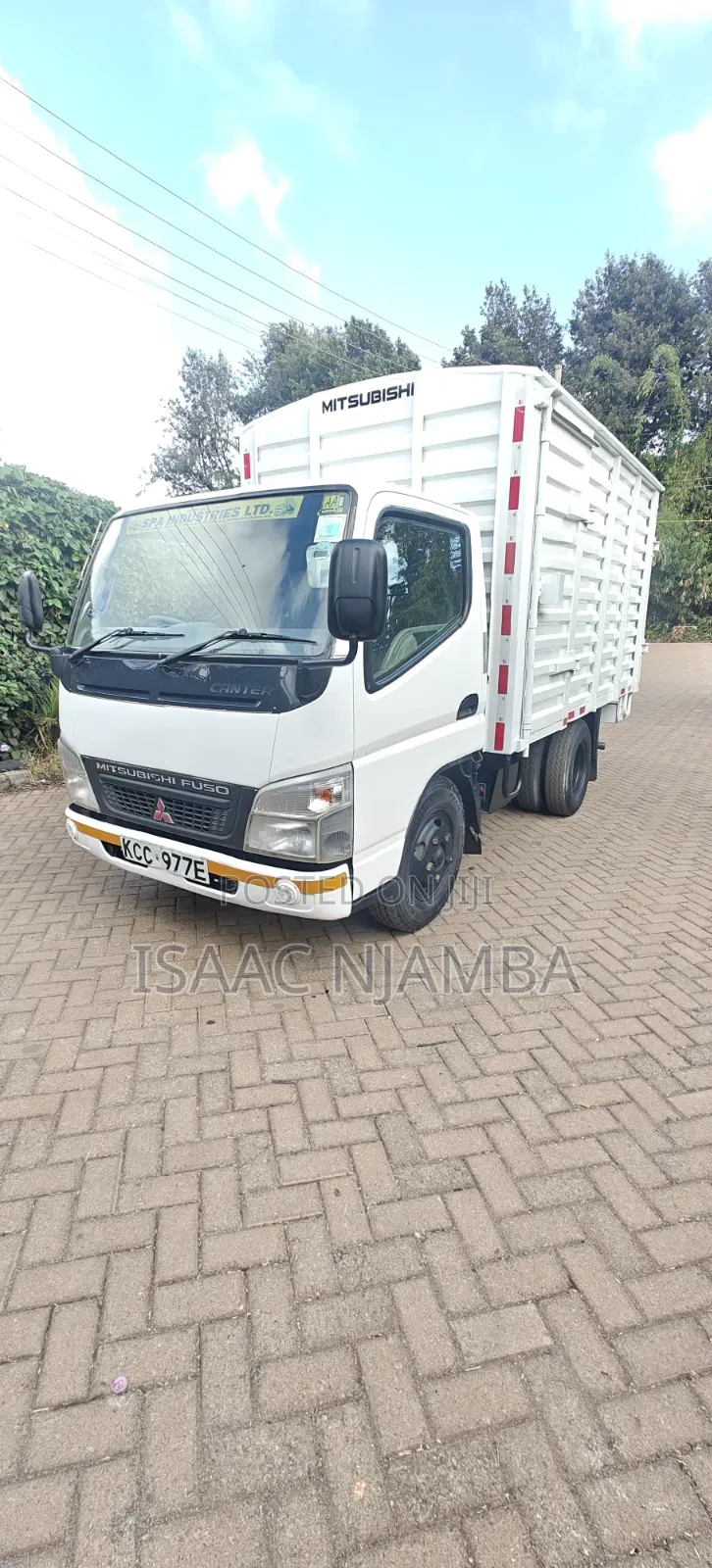 Mitsubishi Canter 2015 White