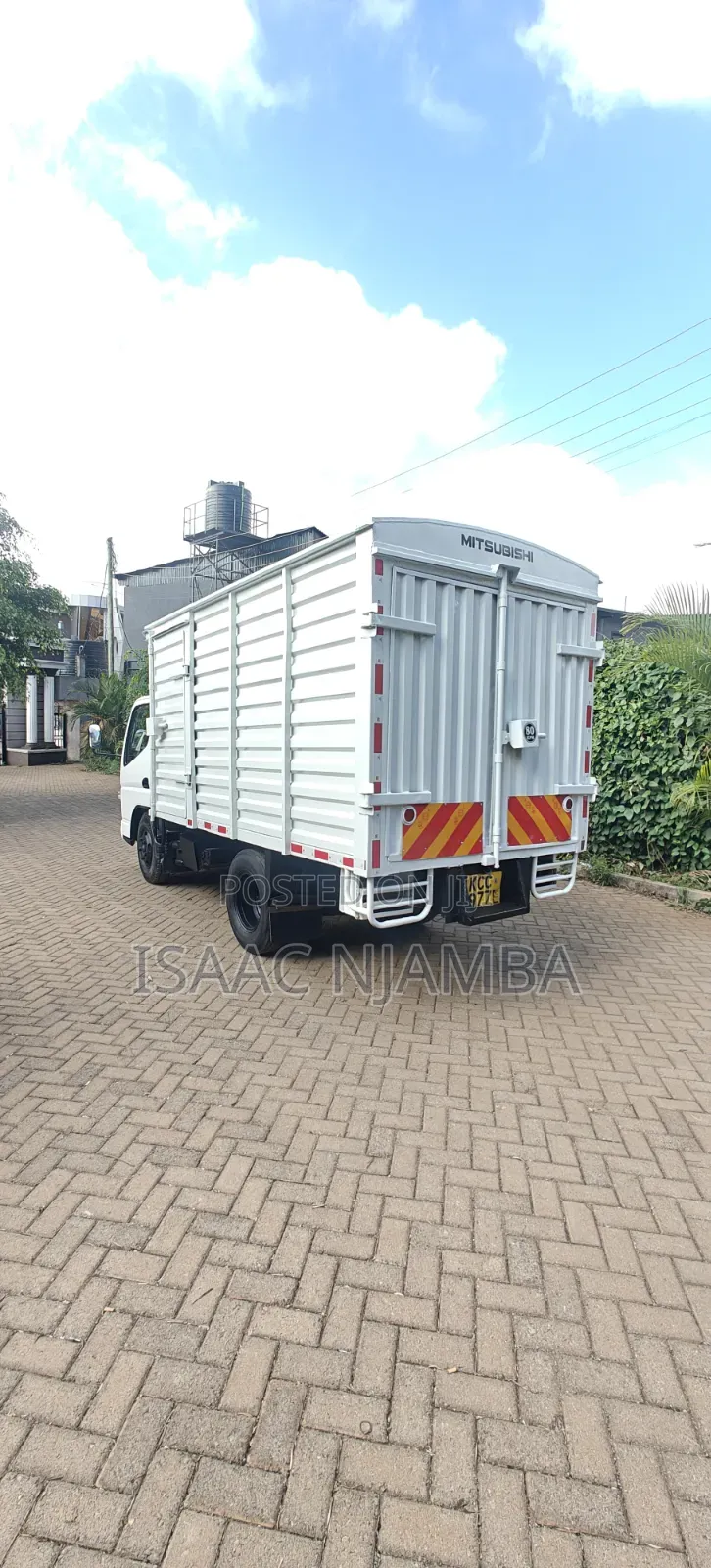 Mitsubishi Canter 2015 White