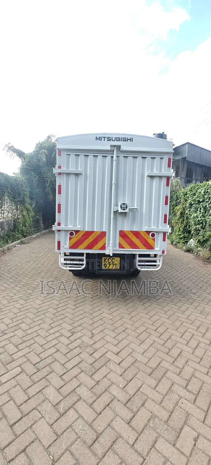 Mitsubishi Canter 2015 White