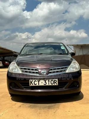 Nissan Tiida 2012 Maroon