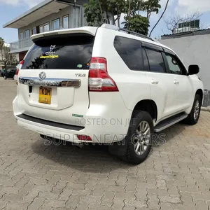 Toyota Land Cruiser Prado 2016 White