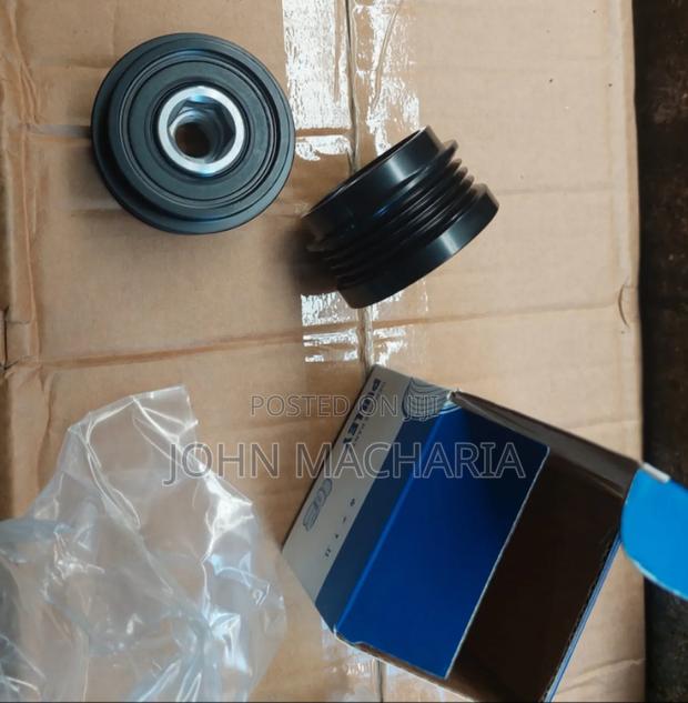 1nz Alternator Freewheel Clutch Pulley for Toyota