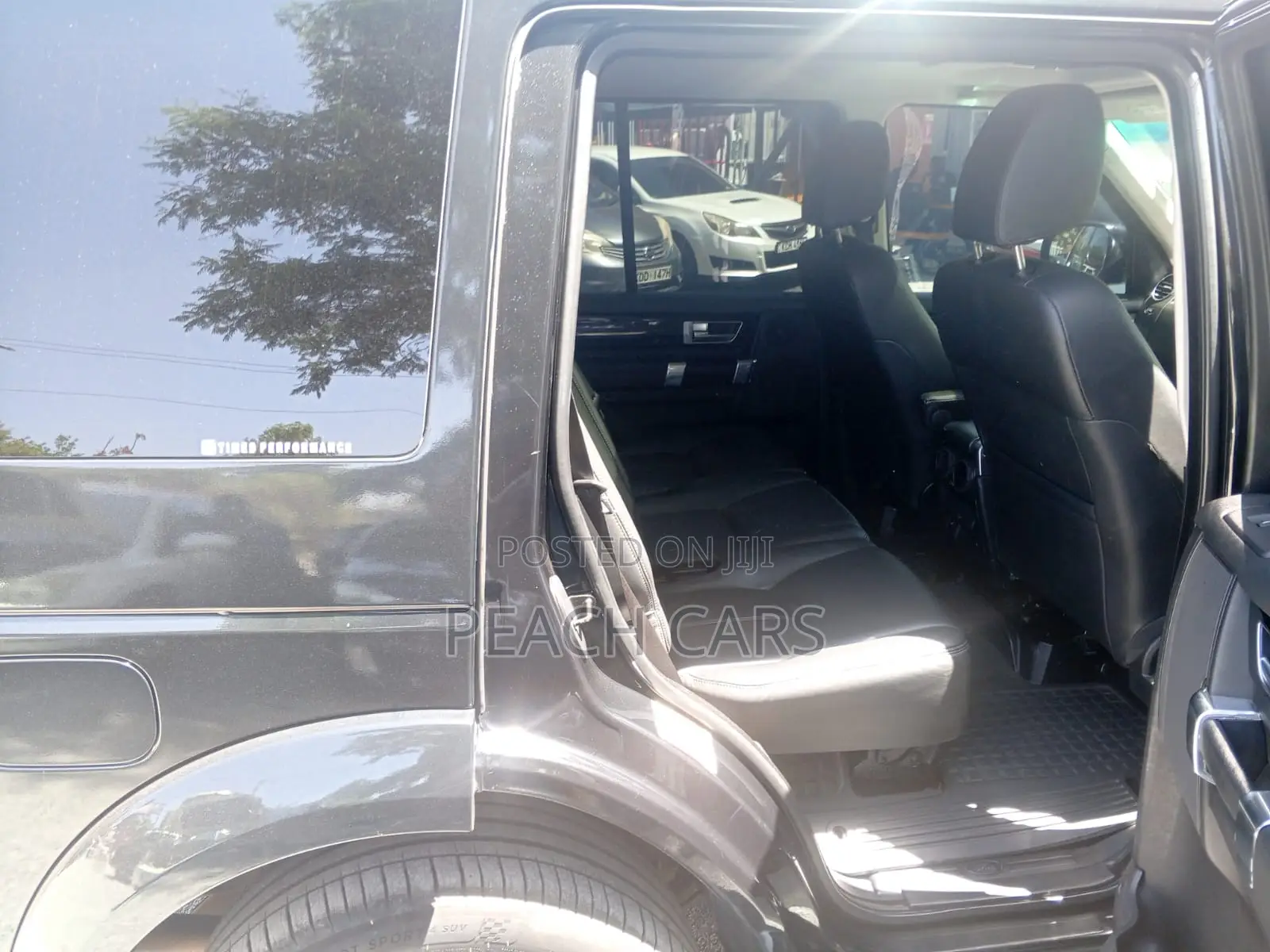 Land Rover Discovery 2015 Black