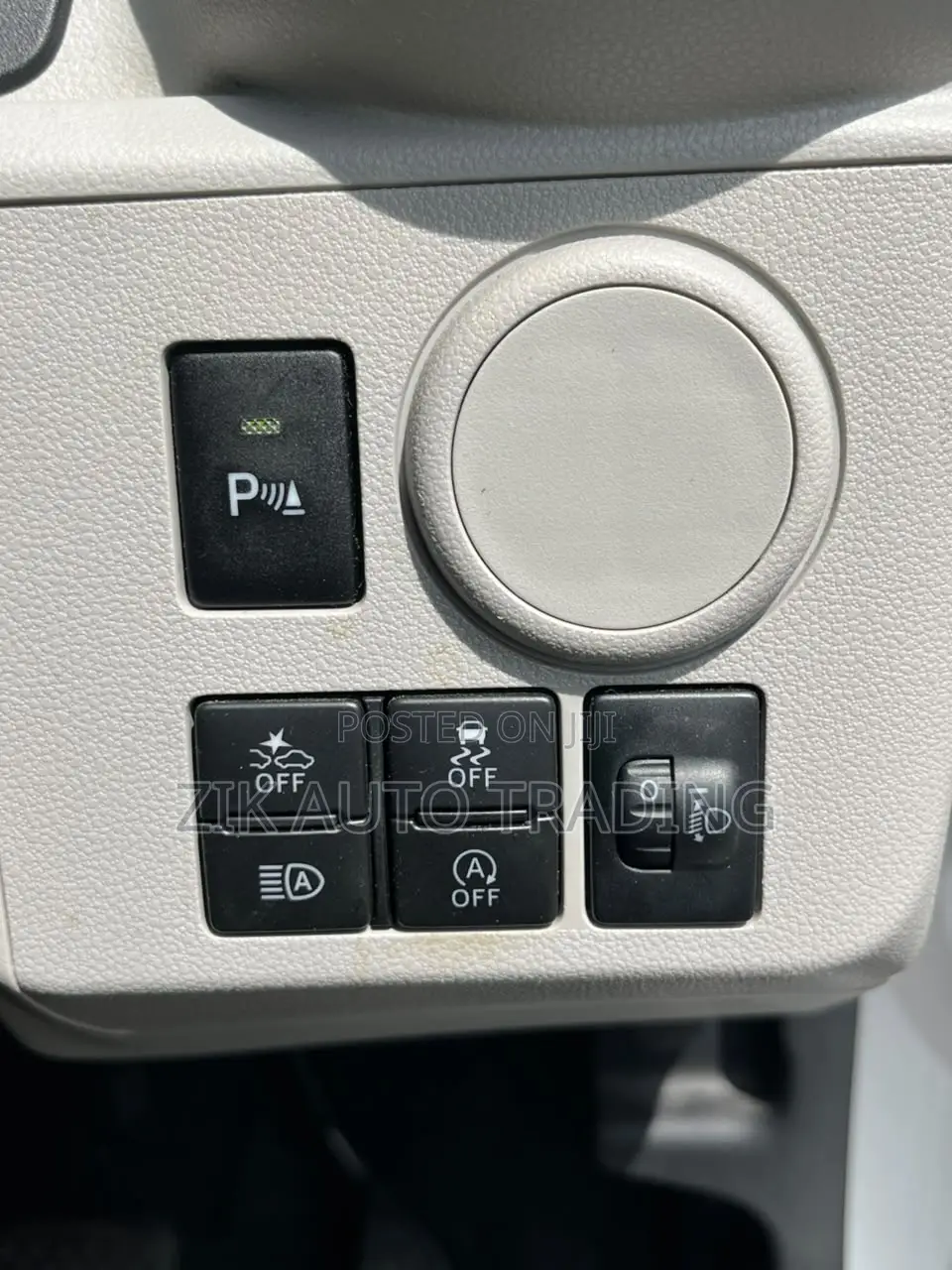 Daihatsu Mira 2019 Gray
