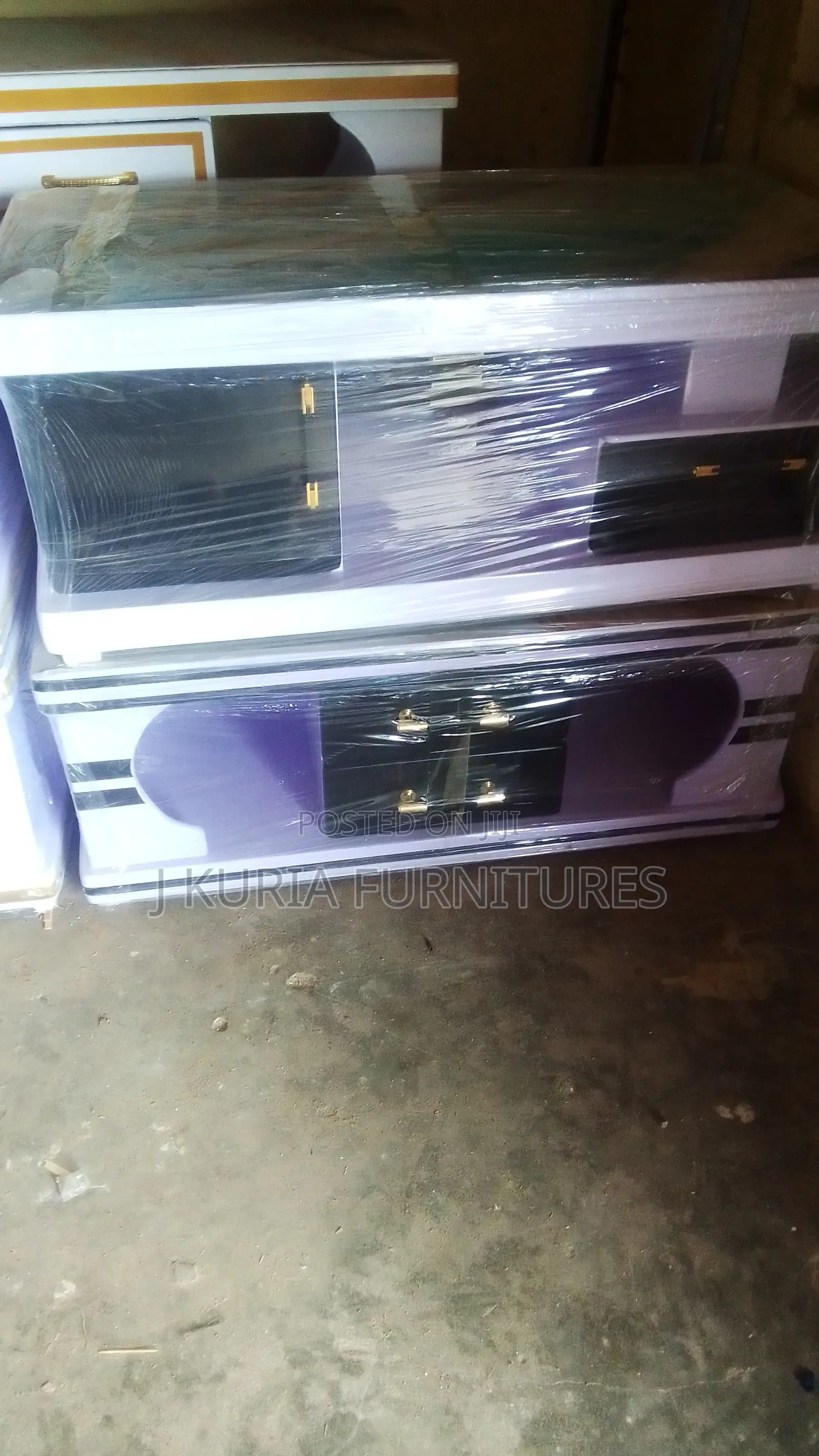 Black and White Coffee Tables