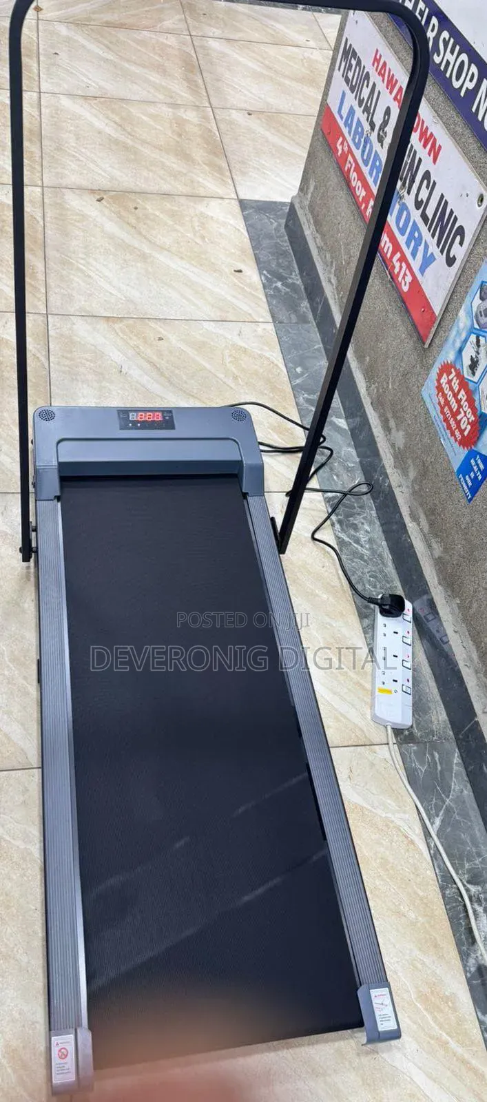 Restocked 
Foldable Walking Pad Treadmill With Incline