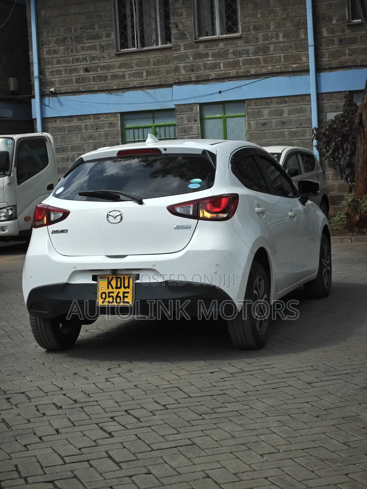 Mazda Demio 2018 White