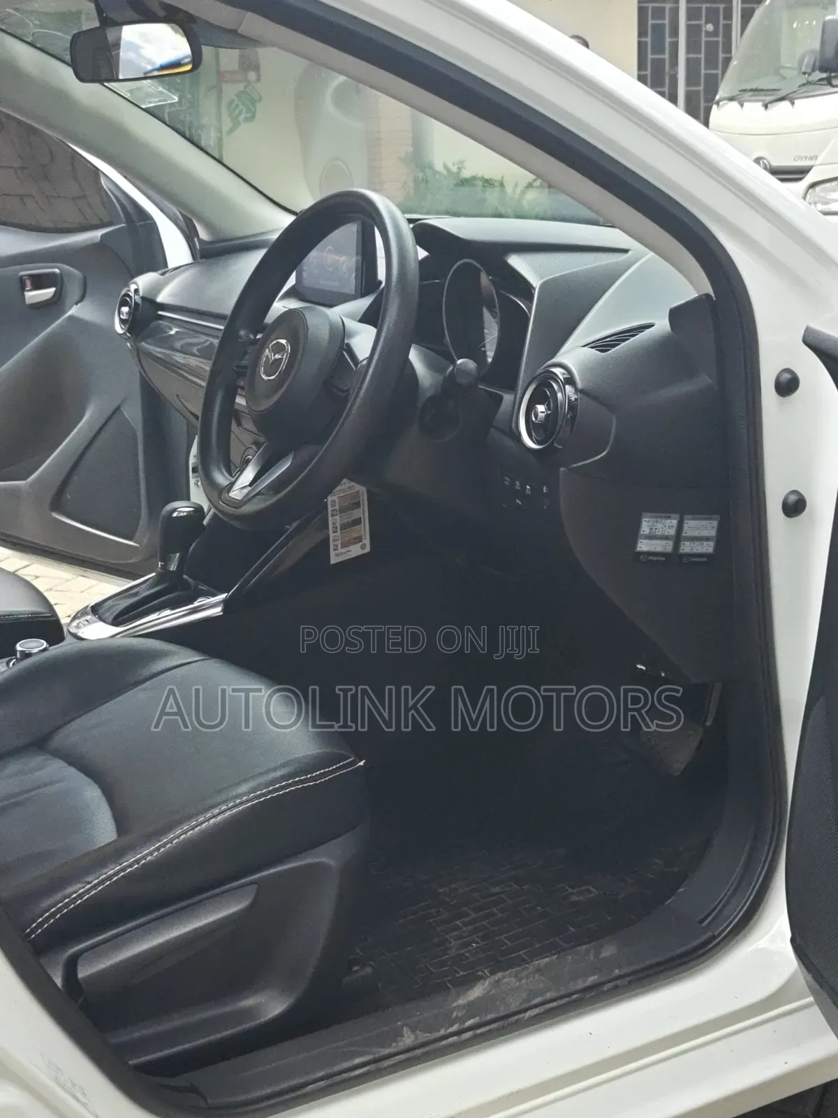Mazda Demio 2018 White