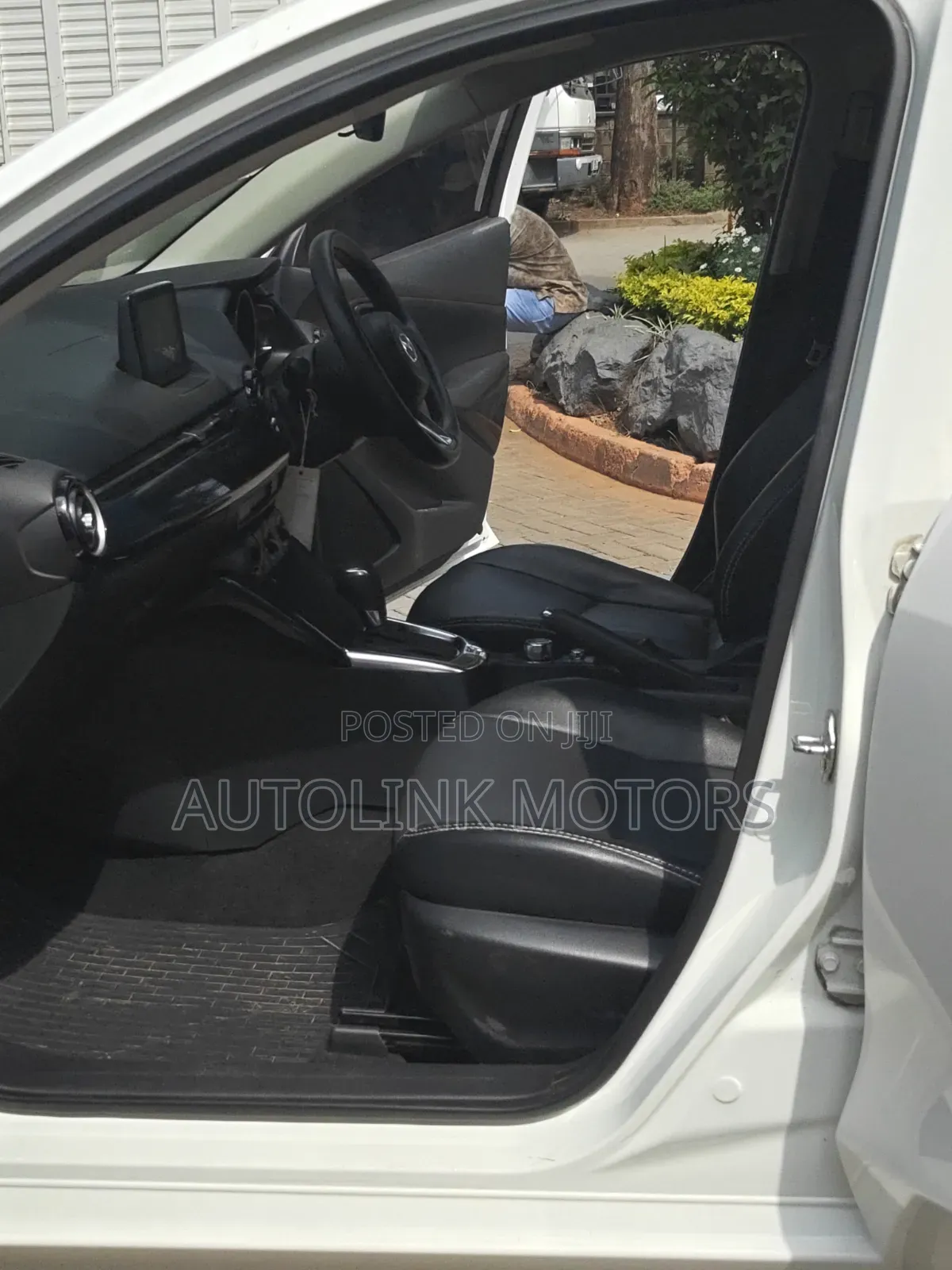 Mazda Demio 2018 White