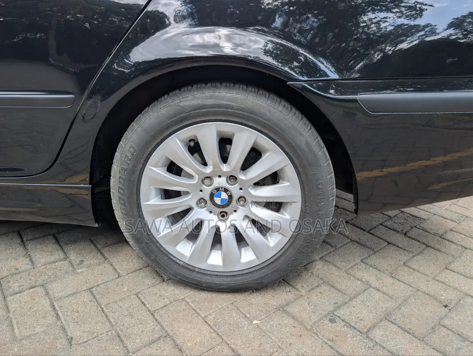 BMW 320i 2007 Black