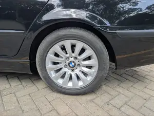 BMW 320i 2007 Black