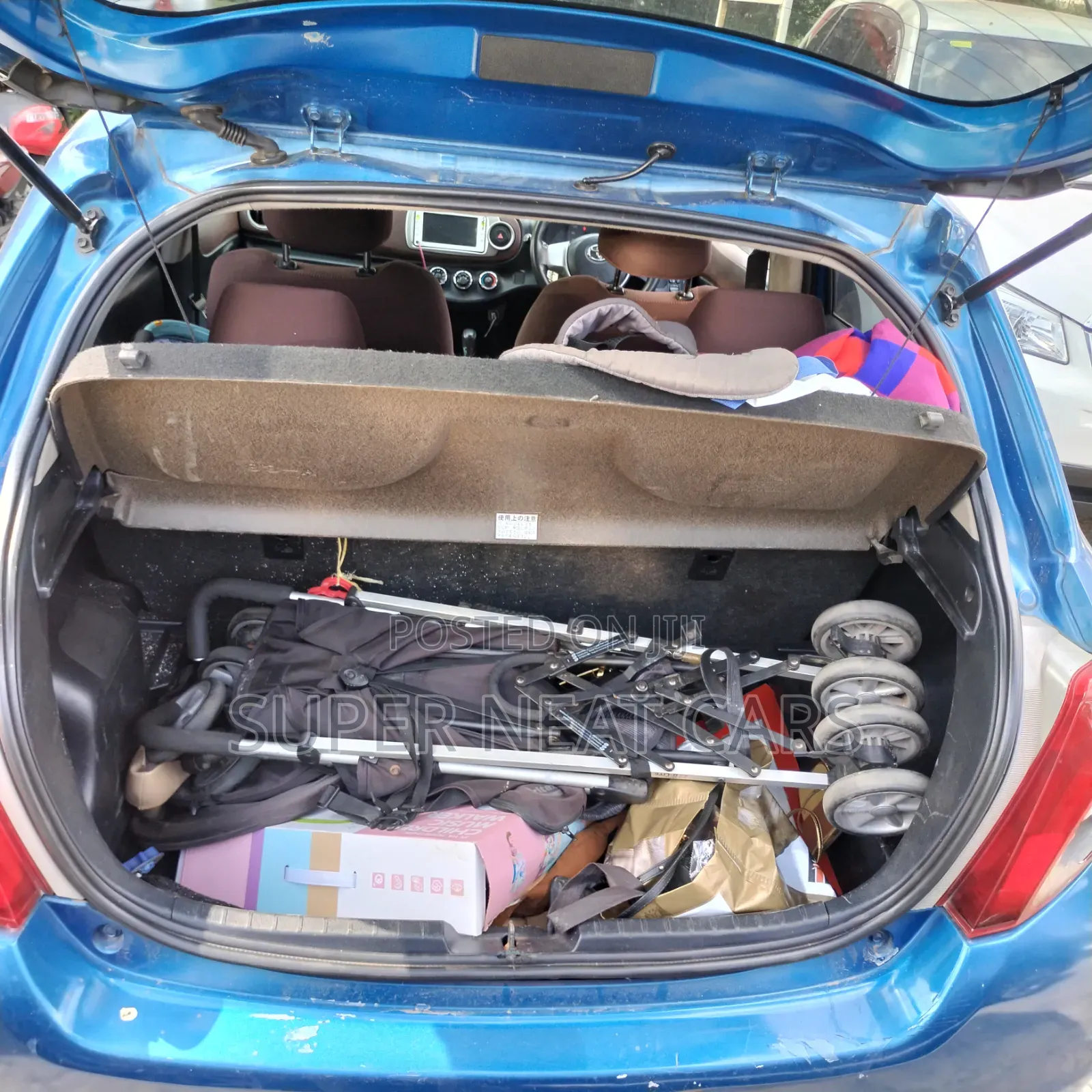 Toyota Vitz 2011 Blue