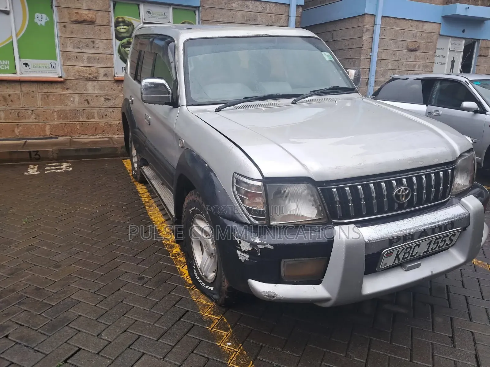 Toyota Land Cruiser Prado 2011 Silver
