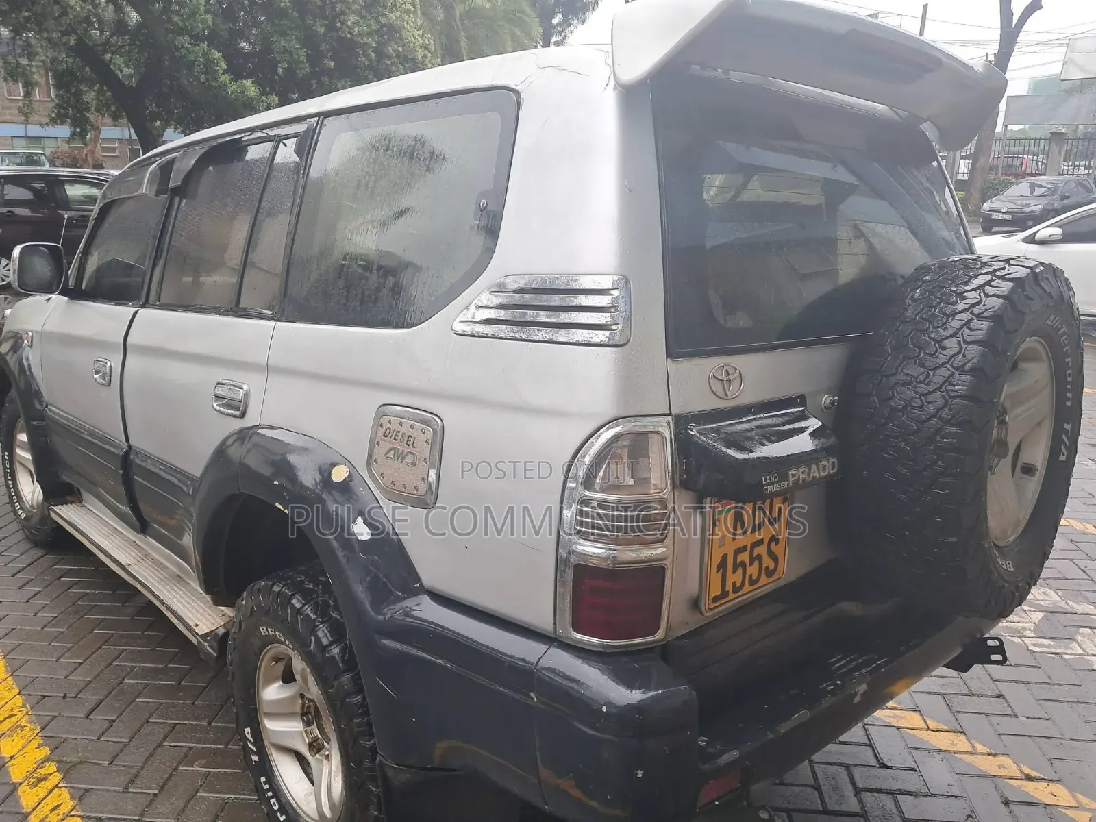 Toyota Land Cruiser Prado 2011 Silver