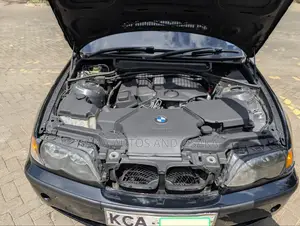BMW 320i 2007 Black