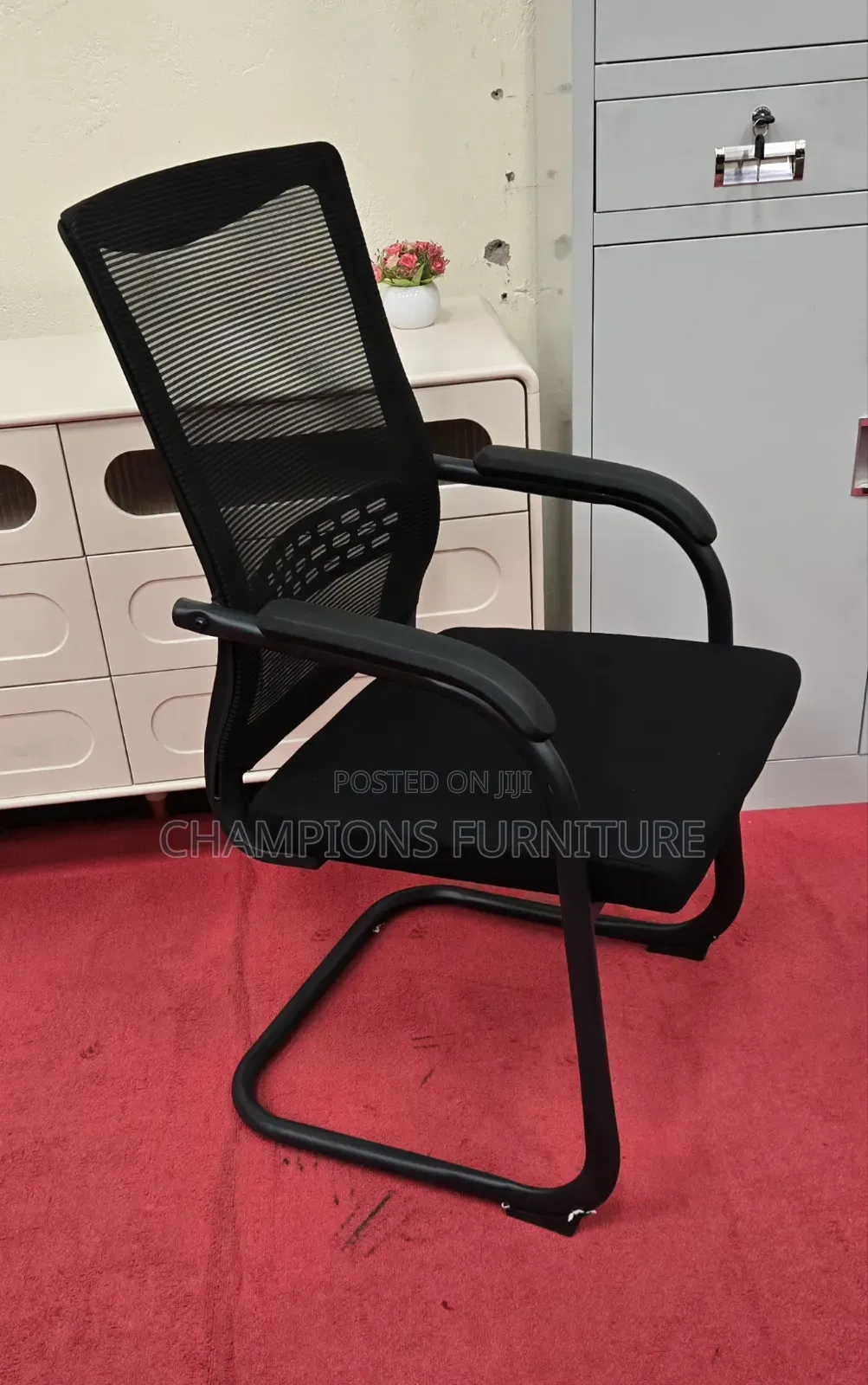 Visitor's Chair With Black Legs