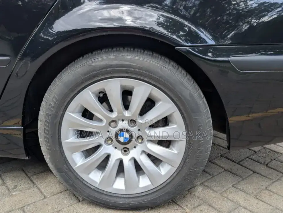 BMW 320i 2007 Black