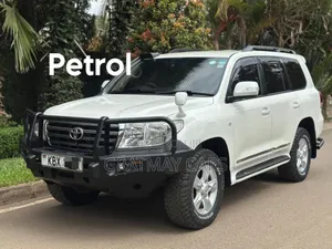 Toyota Land Cruiser 2007 White