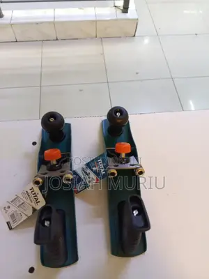 Total Planer 235mm Steel Q195