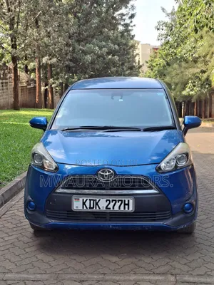 Toyota Sienta 2016 Blue