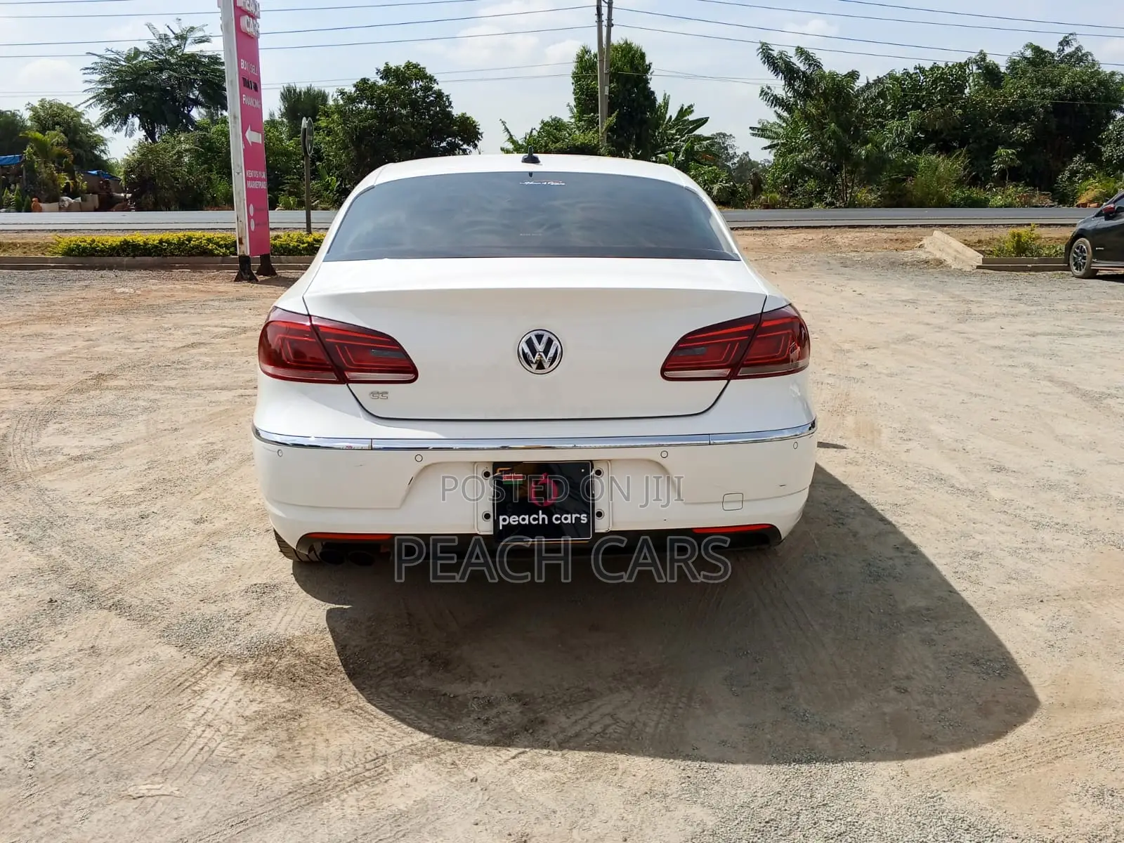 Volkswagen Passat S 2013 White