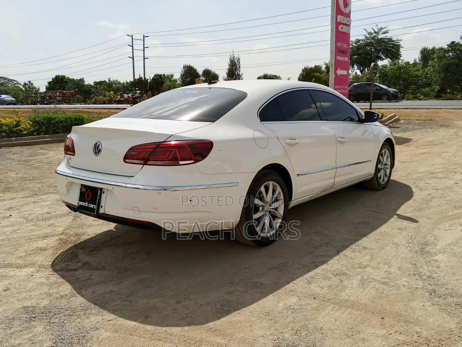 Volkswagen Passat S 2013 White