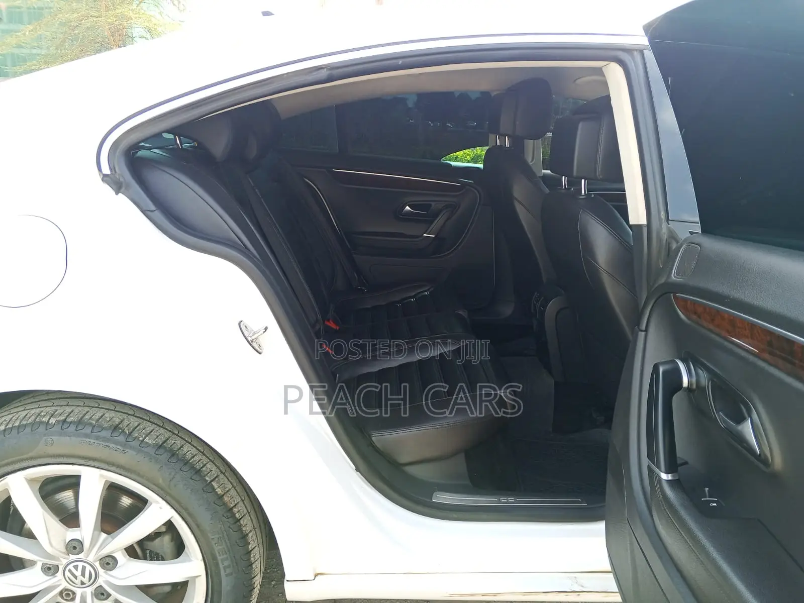 Volkswagen Passat S 2013 White