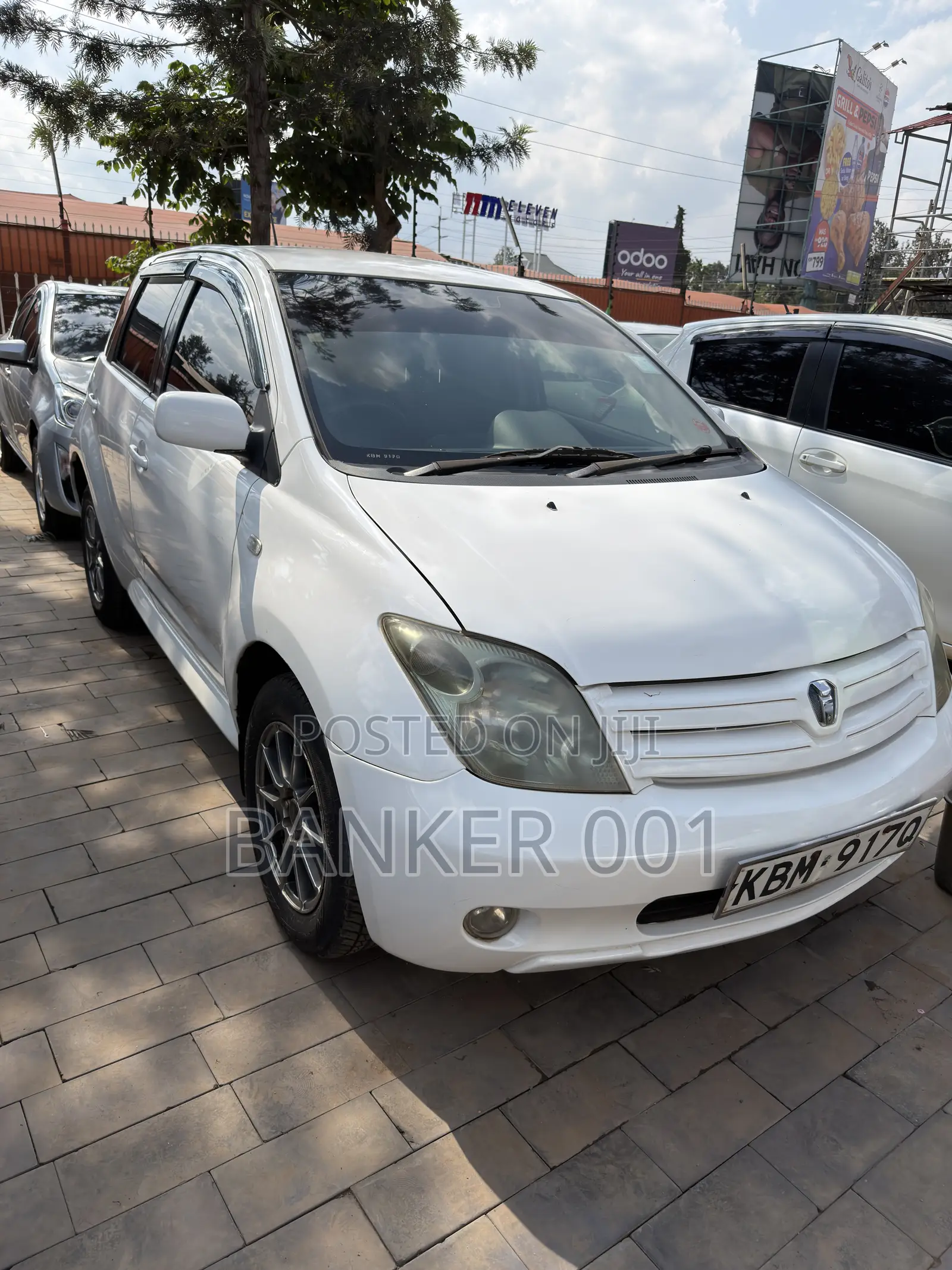 Toyota IST 2008 White