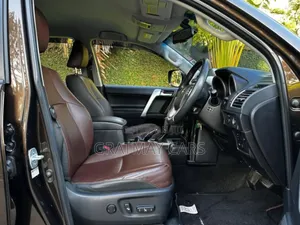 Toyota Land Cruiser Prado 2017 Brown