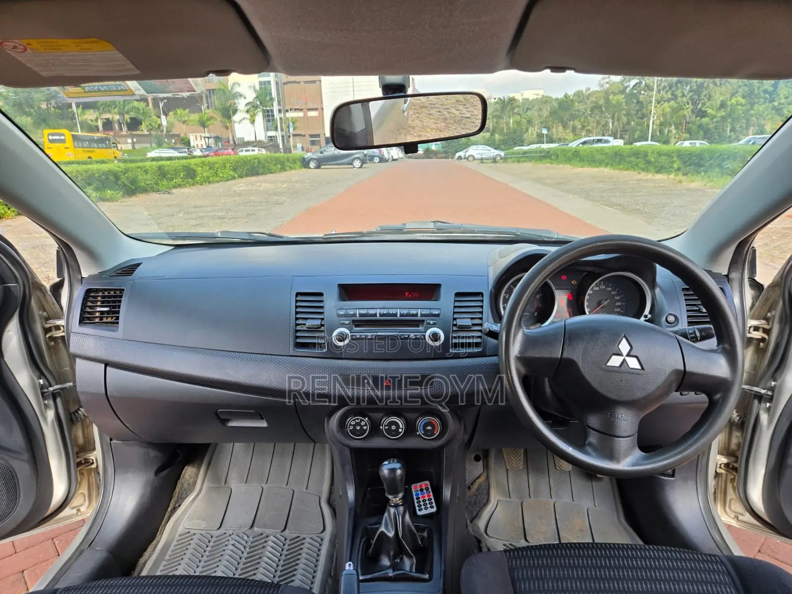 Mitsubishi Lancer 2011 Silver