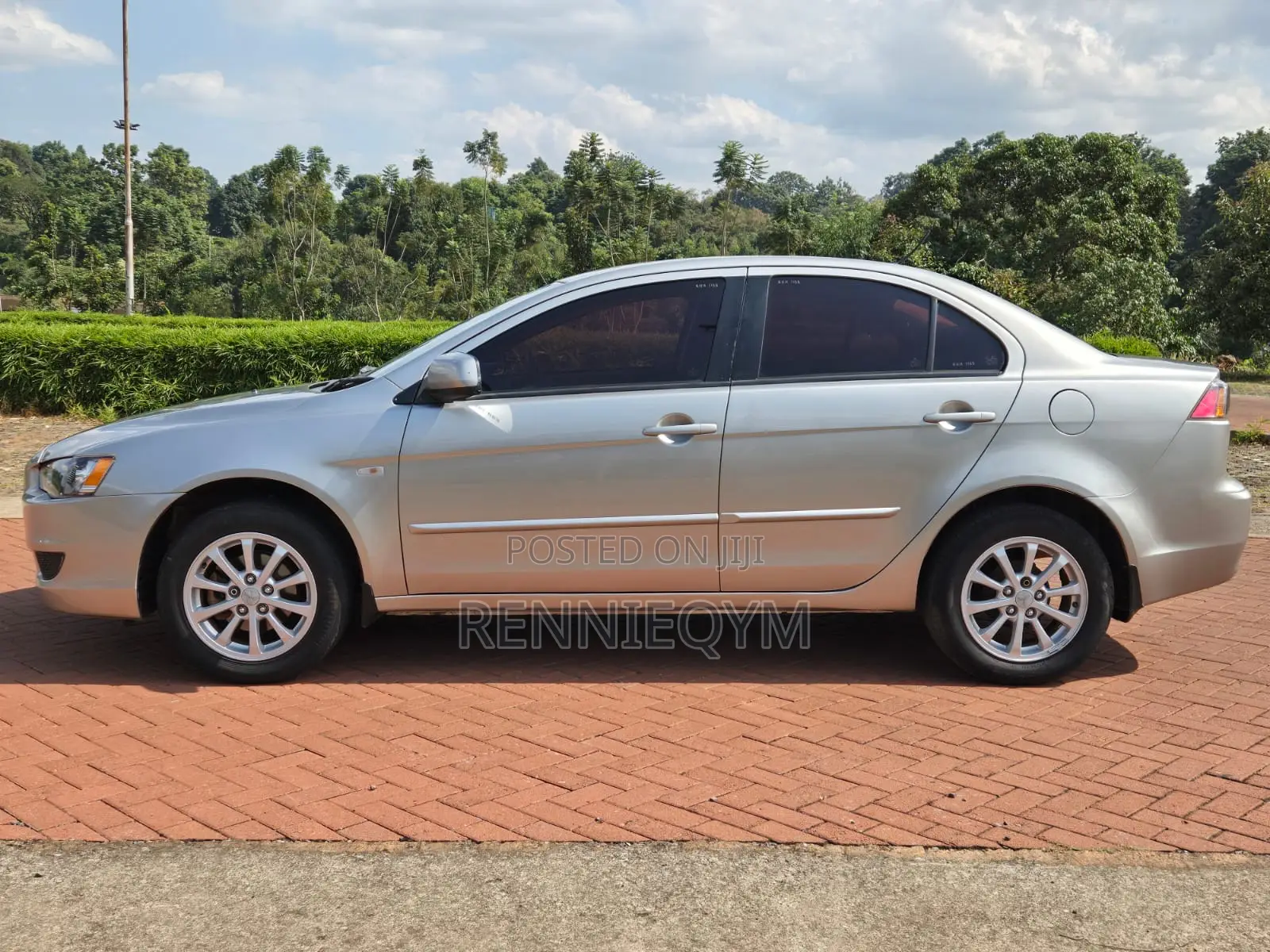 Mitsubishi Lancer 2011 Silver