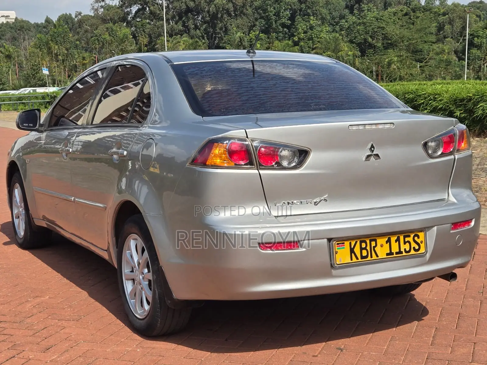 Mitsubishi Lancer 2011 Silver