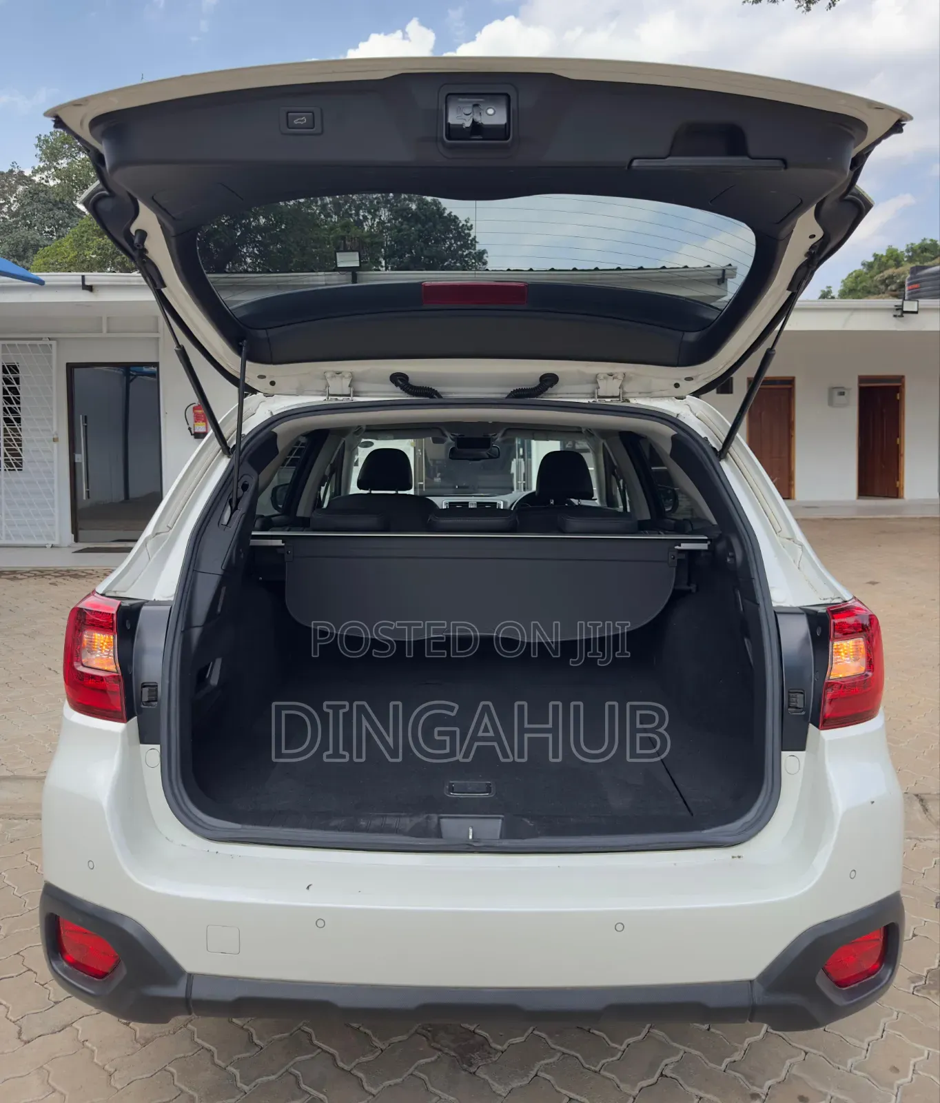Subaru Outback 2020 White