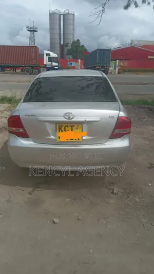 Toyota Axio 2011 Gray