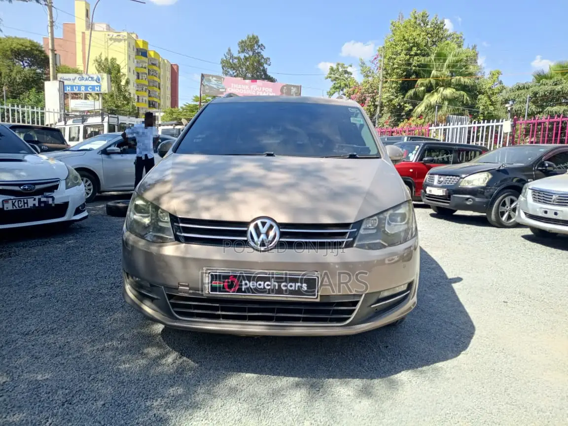Volkswagen Sharan 2014 Gold