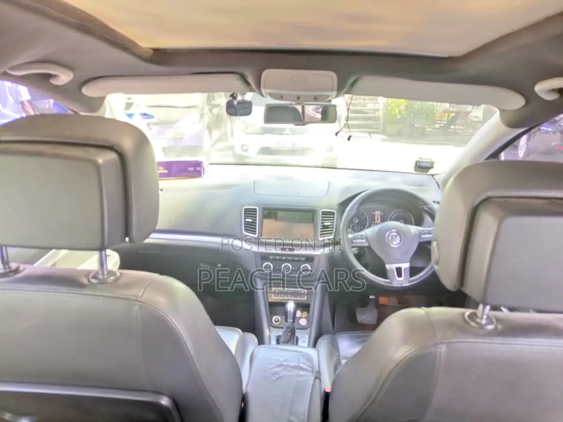 Volkswagen Sharan 2014 Gold